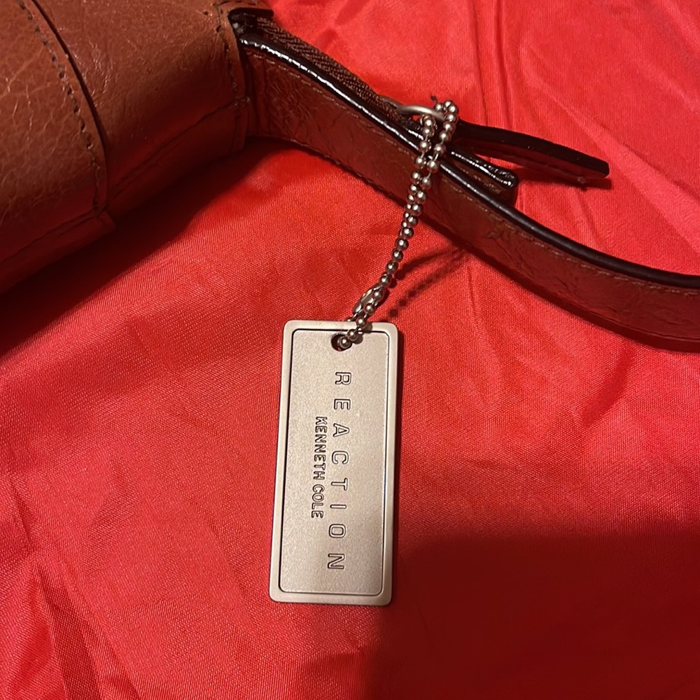 REACTION-KENNETH COLE Purse ๐ - Picture 2 of 5